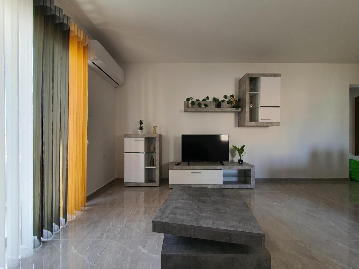Pretty 2 Bedroom Apartment With Shared Pool St. Paul's Bay Esterno foto